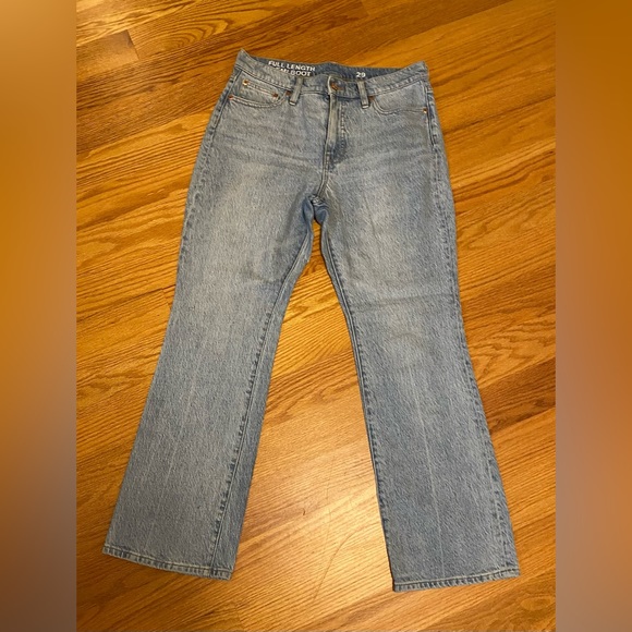 J CREW Boot Cut Jeans - Picture 2 of 5